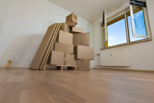 Clean and organised storage units in Ealing